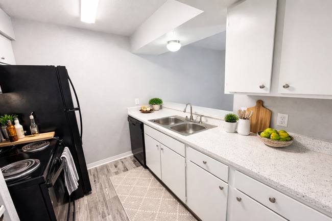 Disfrute de su espaciosa cocina. - Belmont Place/La Fontaine