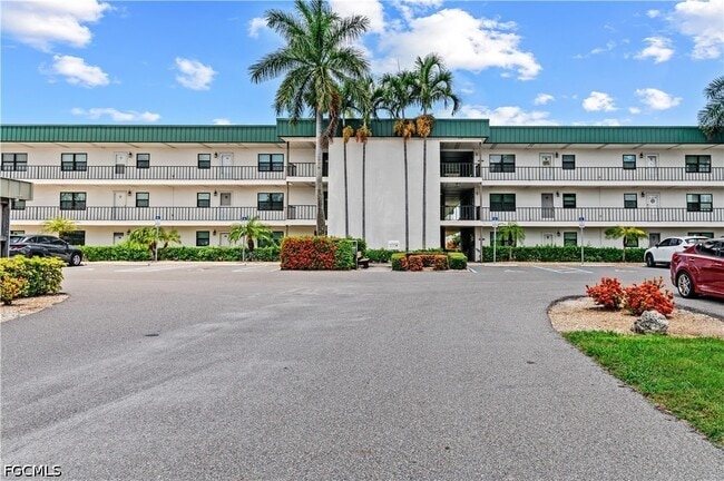 Building Photo - 1747 Pebble Beach Dr Unit 216