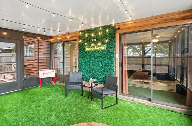 Photo - 193 Woodland Park Cir