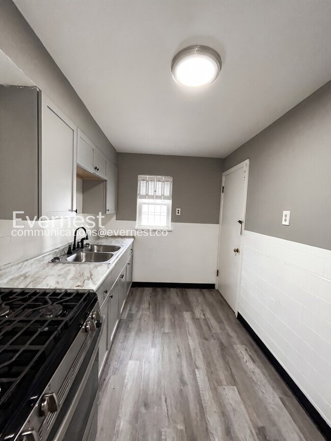 Photo - 5546 Floy Ave