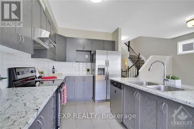 Photo - 916 Kilbirnie Dr