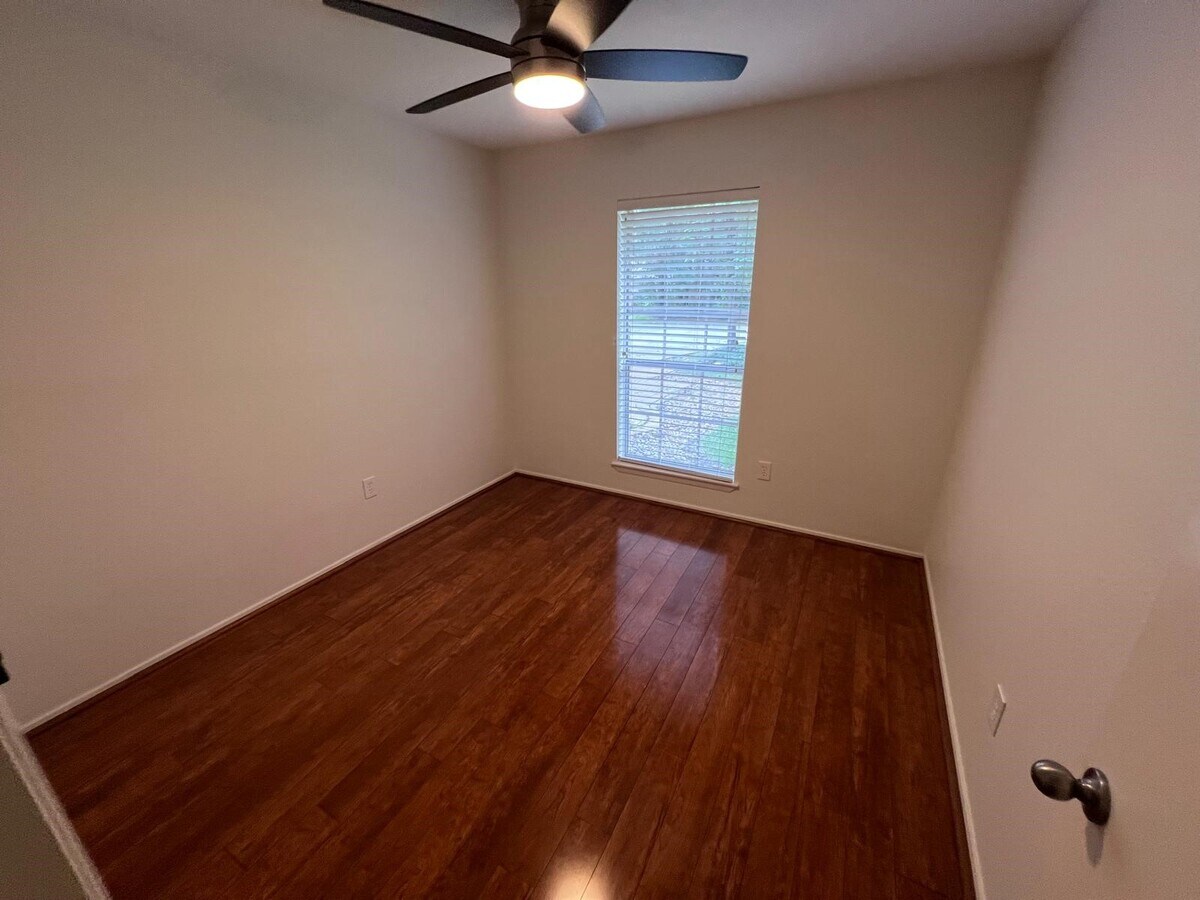 Photo - 21 N Waxberry Rd