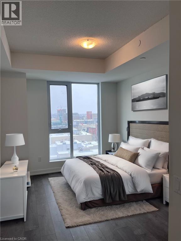 Photo - 55 Duke St W Unit 906