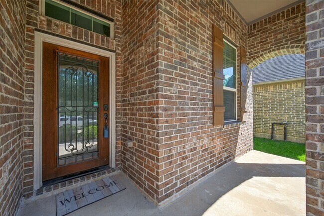 Photo - 146 Kinnerly Peak Pl