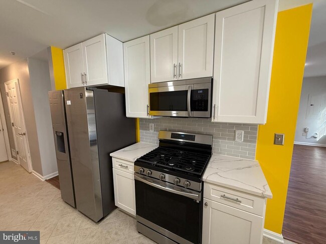 Photo - 2051 Astilbe Way