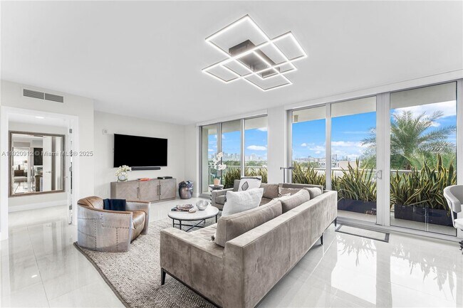 Photo - 1180 N Federal Hwy Unit 607