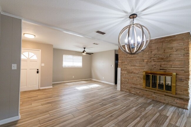 Photo - Remodeled 3 bedroom/ 2 bathroom