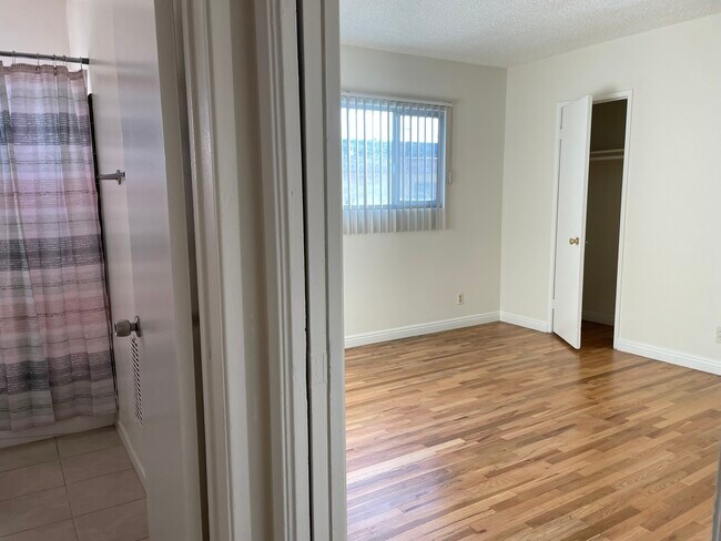 Malia's Apartments
