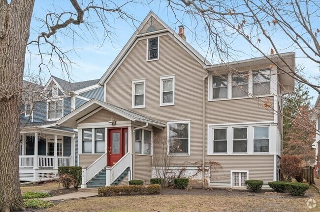 Building Photo - 426 10th St Rental
