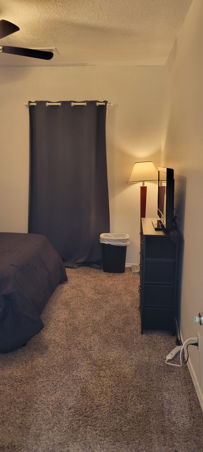 Photo - 5325 Caprock Ct NE