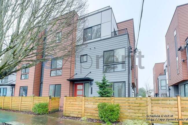 Photo - 539 S Cloverdale St