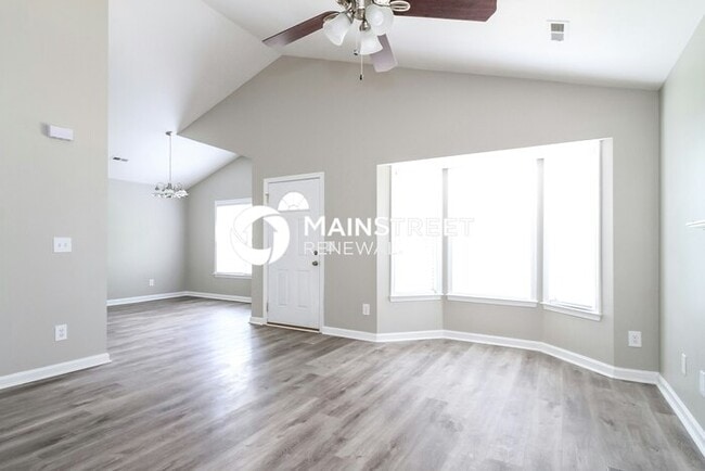 Photo - 3 Bedroom Pet-Friendly Home in Greensboro, NC with Main Street Renewal