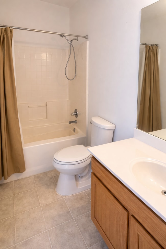 Bathroom - 509 Spartan Dr