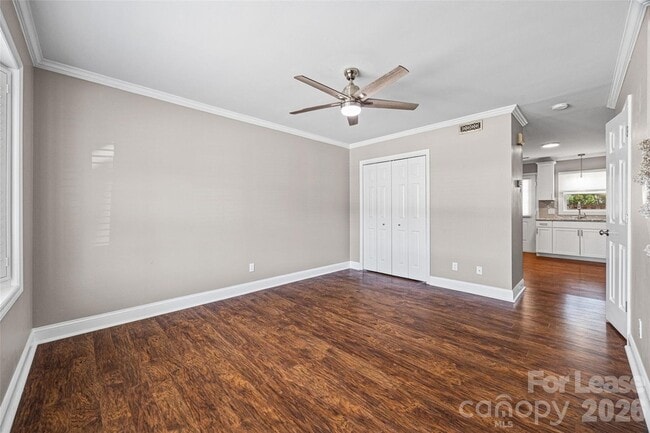 Photo - 1933 Ebenezer Rd Unit 1933