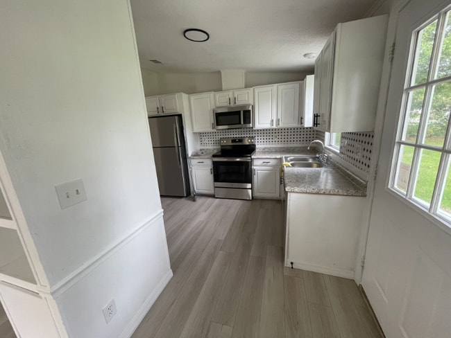 Photo - 15731 Trigonia St