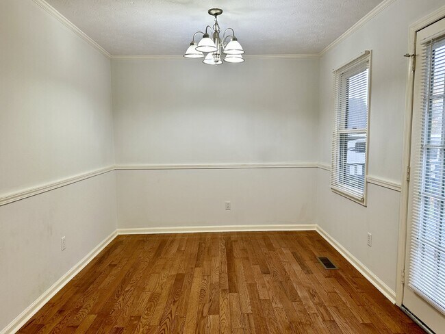 Photo - 100 Ridgewood Rd