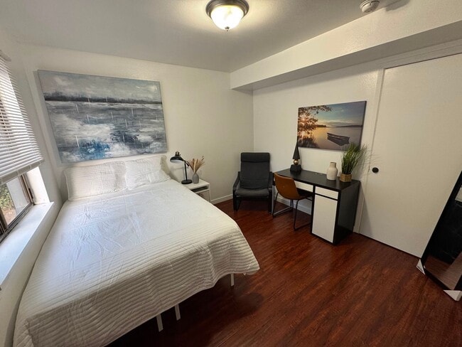 Photo - Spacious Private Furnished Room Downtown Salt Lake Amazing location Unit 8 - 8B