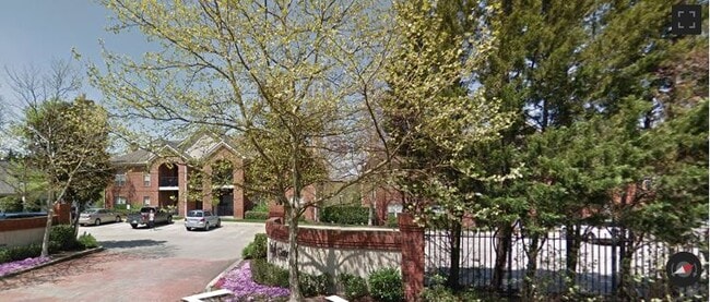 Photo - 4805 Lyons View Pike Unit 304