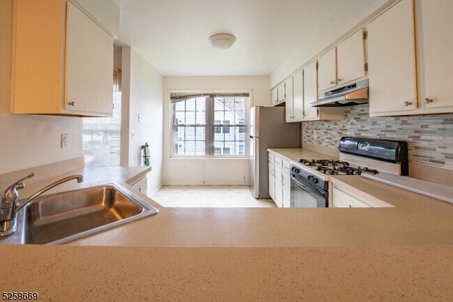 Photo - 14 Homestead Ln