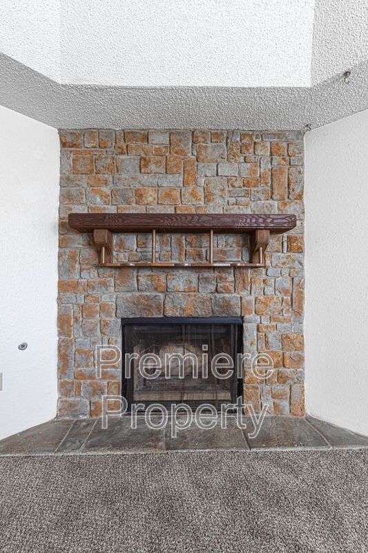 Photo - 9130 E 85 St