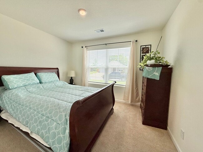 Photo - 117 Crescent Cir
