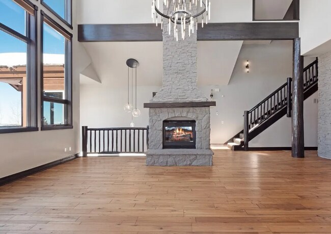 Photo - Views, Luxury, Space, Deck, Fireplaces, 4 ...