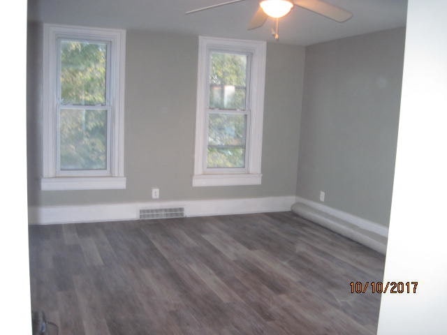 Building Photo - 3324 17th St Unit Upper