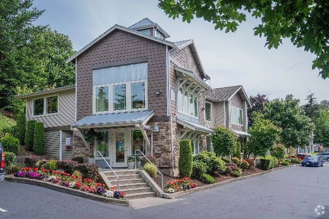 Clubhouse + Leasing Office - Terrace on Meridian Rental