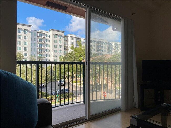 Photo - 2021 SE 10th Ave Unit 219