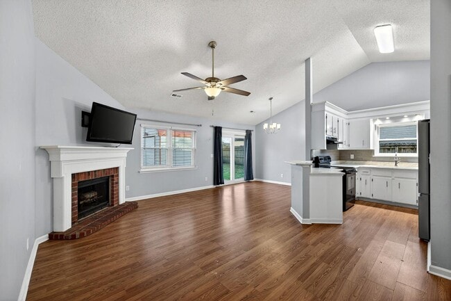 Photo - 112 Pipestone Dr