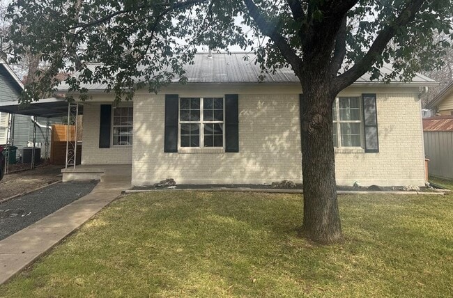 Photo - 1304 W St Johns Ave House