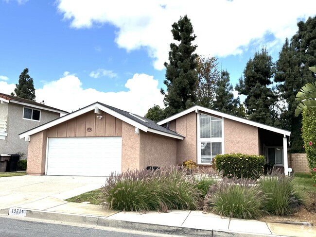 Building Photo - 19731 Ridgewood Pl Rental