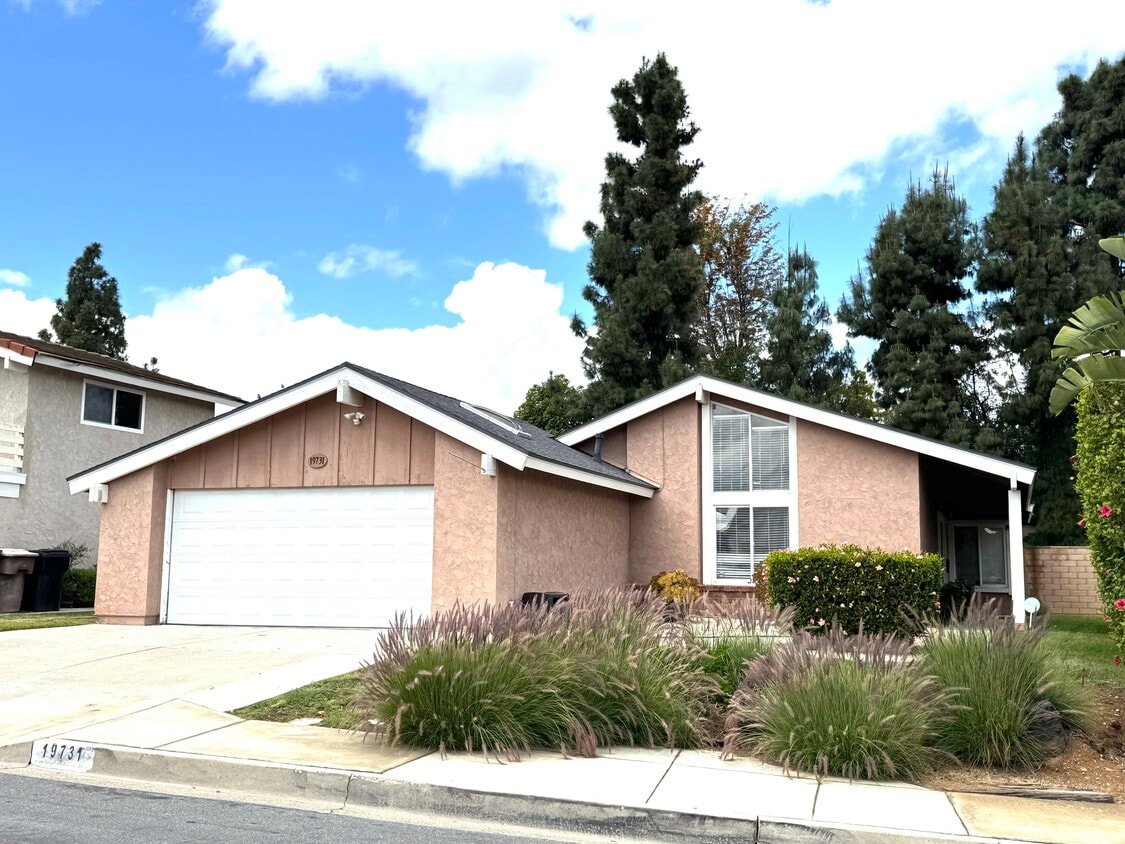 Photo - 19731 Ridgewood Pl (Yorba Linda, CA)
