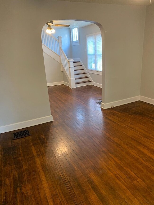 Photo - 813 N Bancroft St