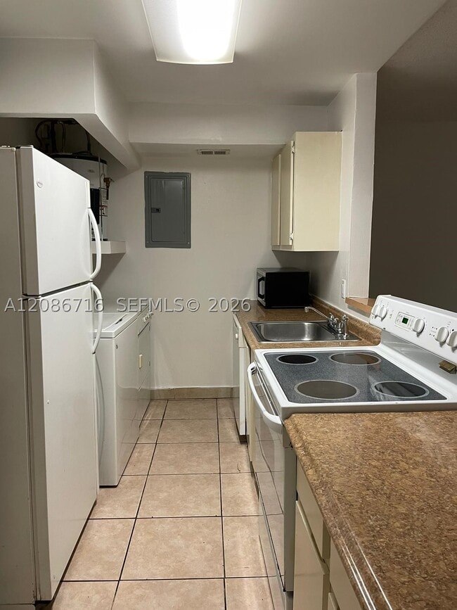 Photo - 4527 Treehouse Ln Unit 3B