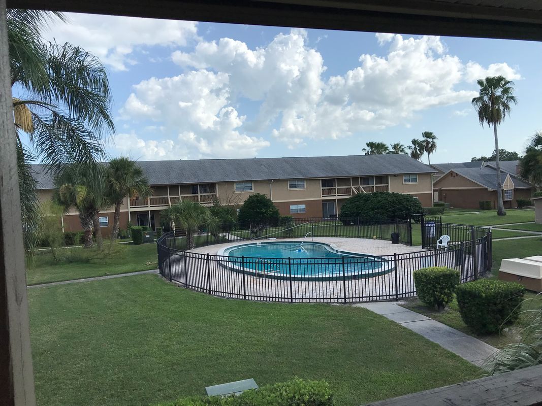 Photo - 207 Bristol Ln