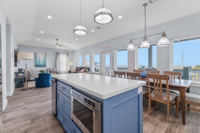 Photo - 22520 Bay Point Dr