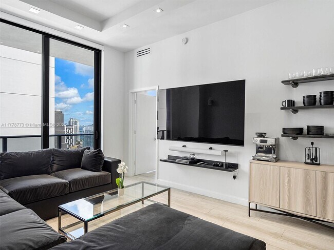 Photo - 55 SW 9th St Unit 4309