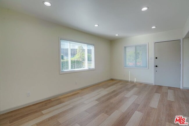 Photo - 11310 Argan Ave