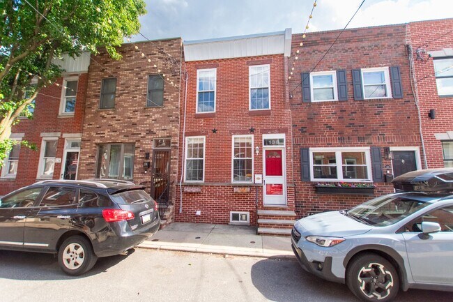 Building Photo - Excellent South Philadelphia Row Home