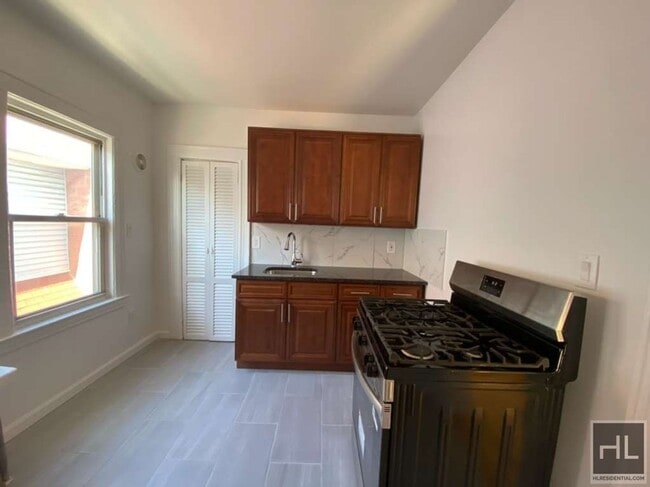 Photo - 3815 Farragut Rd Unit 2