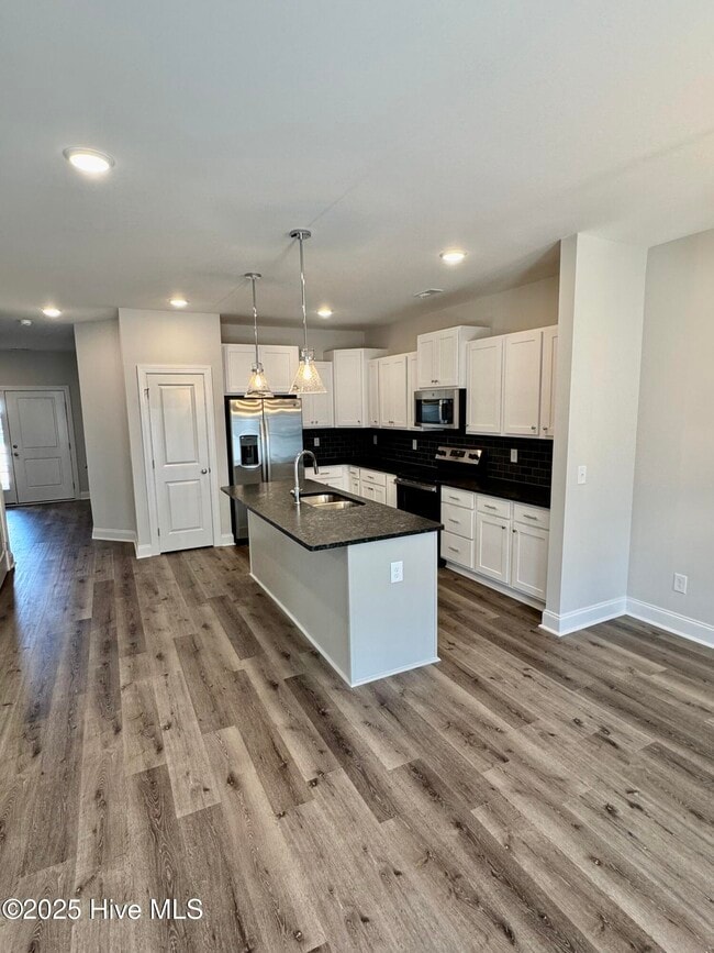 Photo - 1404 Hartley Ln