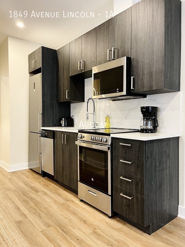 Photo - 1849 Av. Lincoln Unit 1A