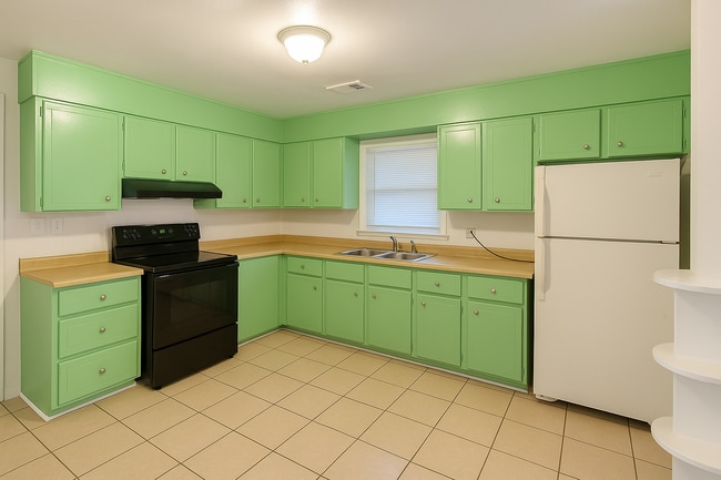 230 Suzanne Dr