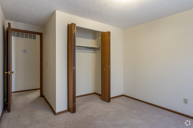 2BD, 1BA