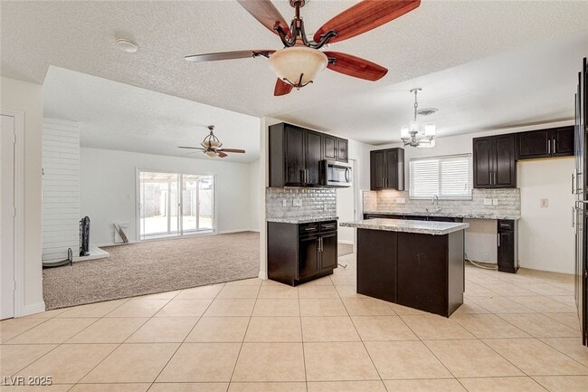 Photo - 2337 Michael Way