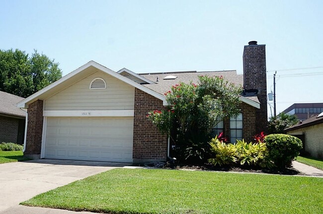 Photo - 1511 Bradney Dr