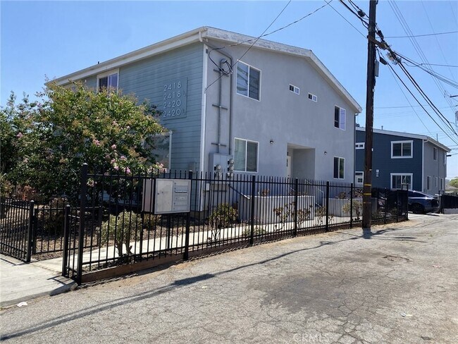 Photo - 2420 1/2 Folsom Street Unit
