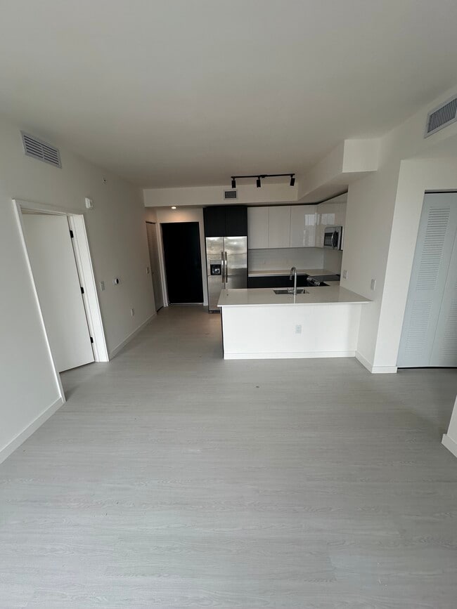 Photo - 20461 NW 17th Ave Unit B