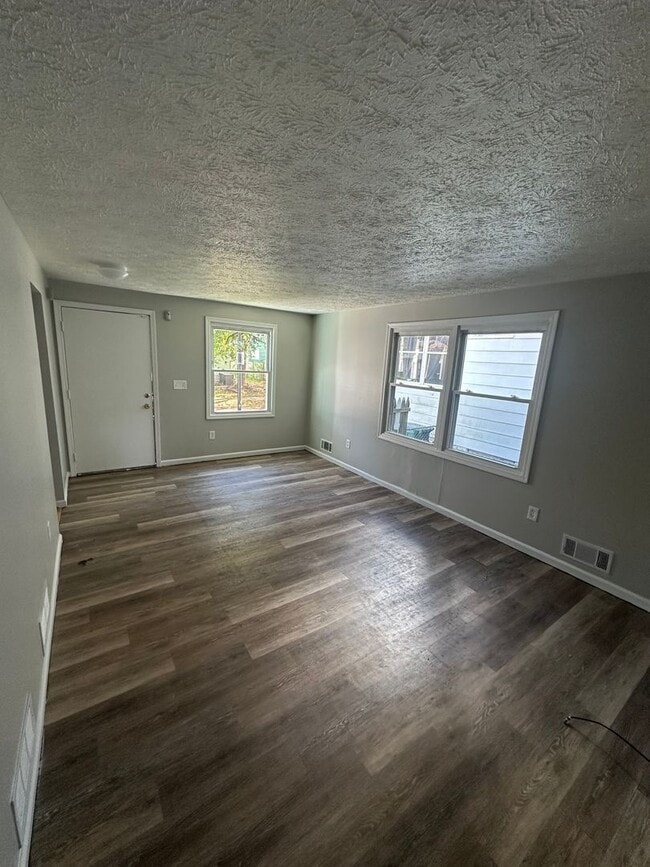 Photo - 35 Aurora St